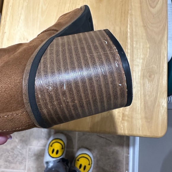 Sonoma Brown Ankle Boots - Picture 5 of 11